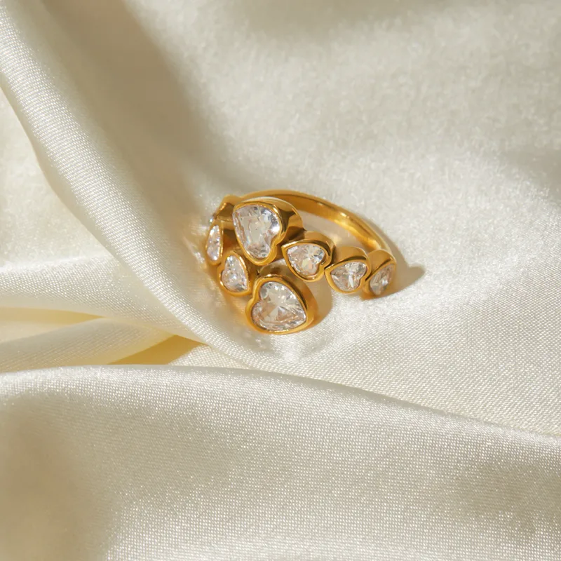 Amour Heart Crystal Ring - Image 3