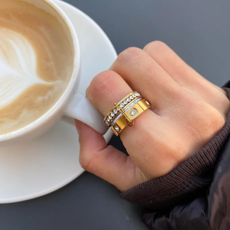 Noor-e-Zar Triple Luxe Ring - Image 4